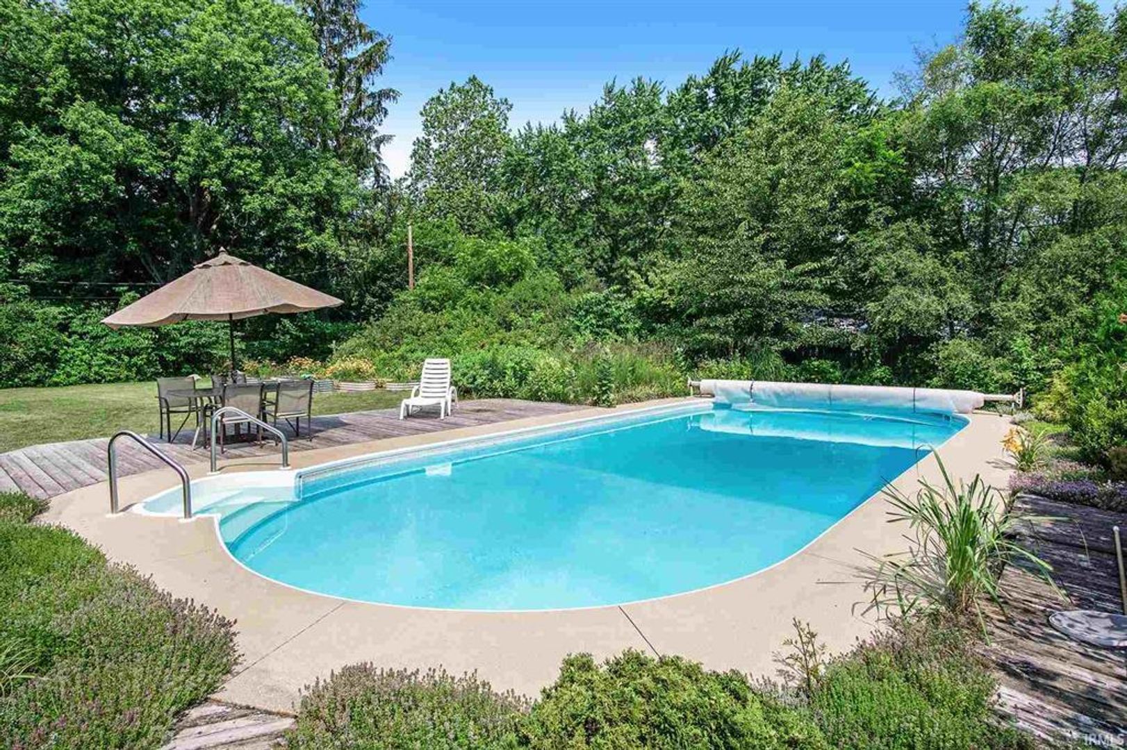 South Bend House: 18235 Chipstead
