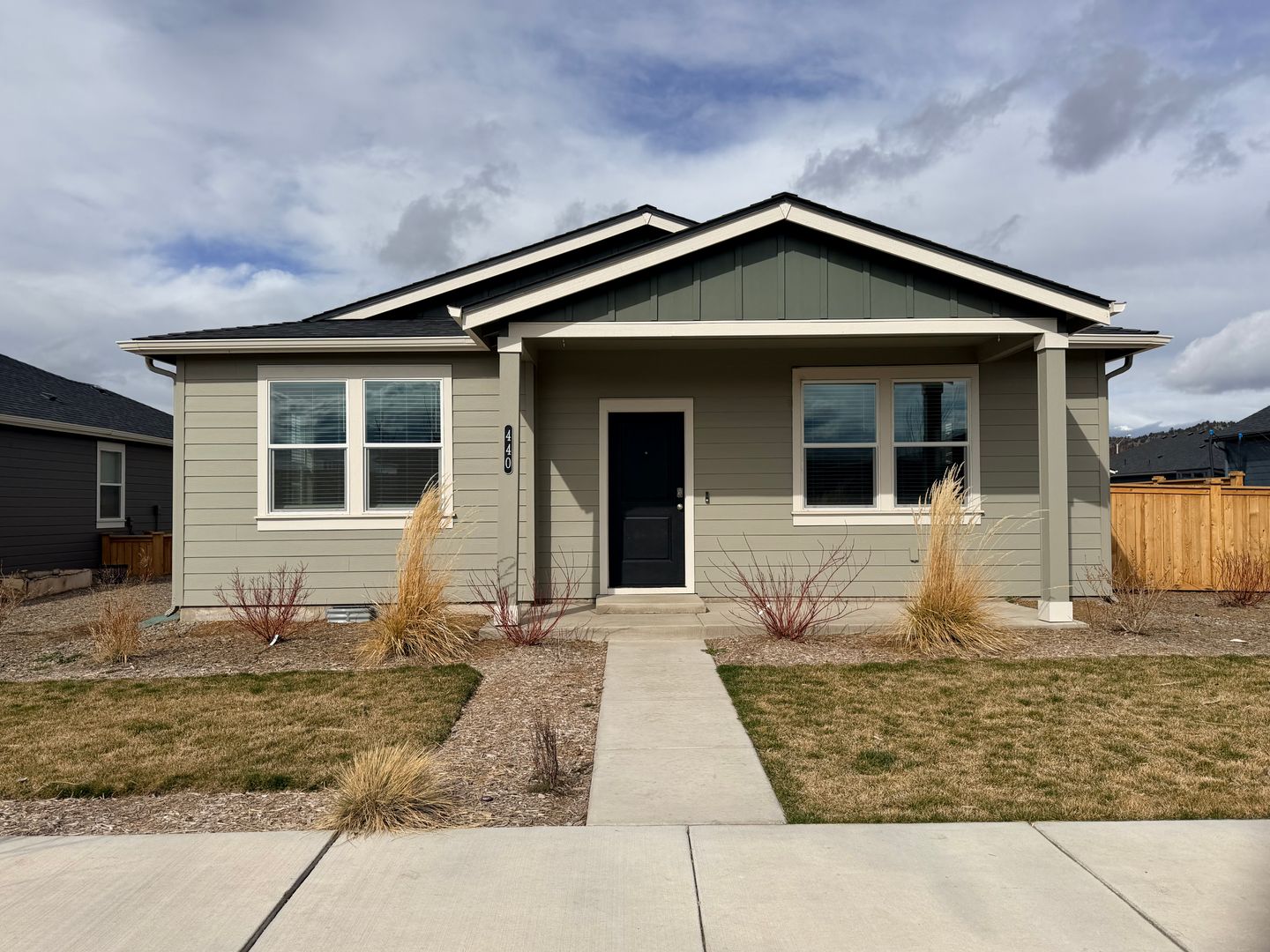 Prineville House: 440 NE Union Loop