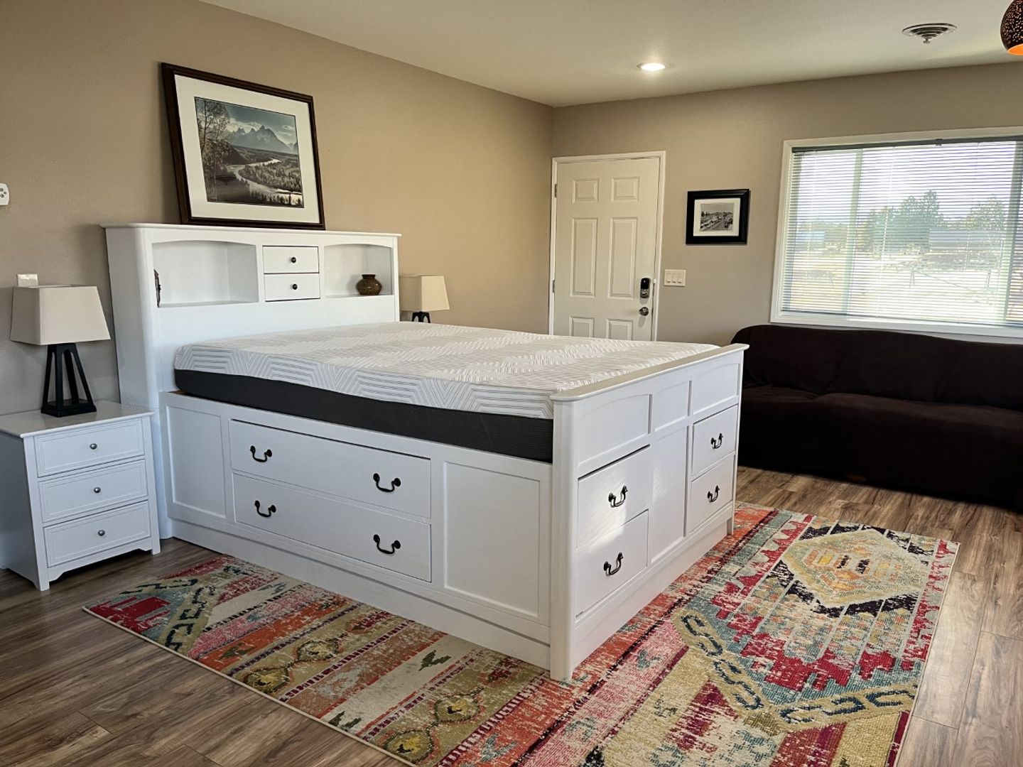 Bend Multiplex: 18600 Couch Market Road Unit 2