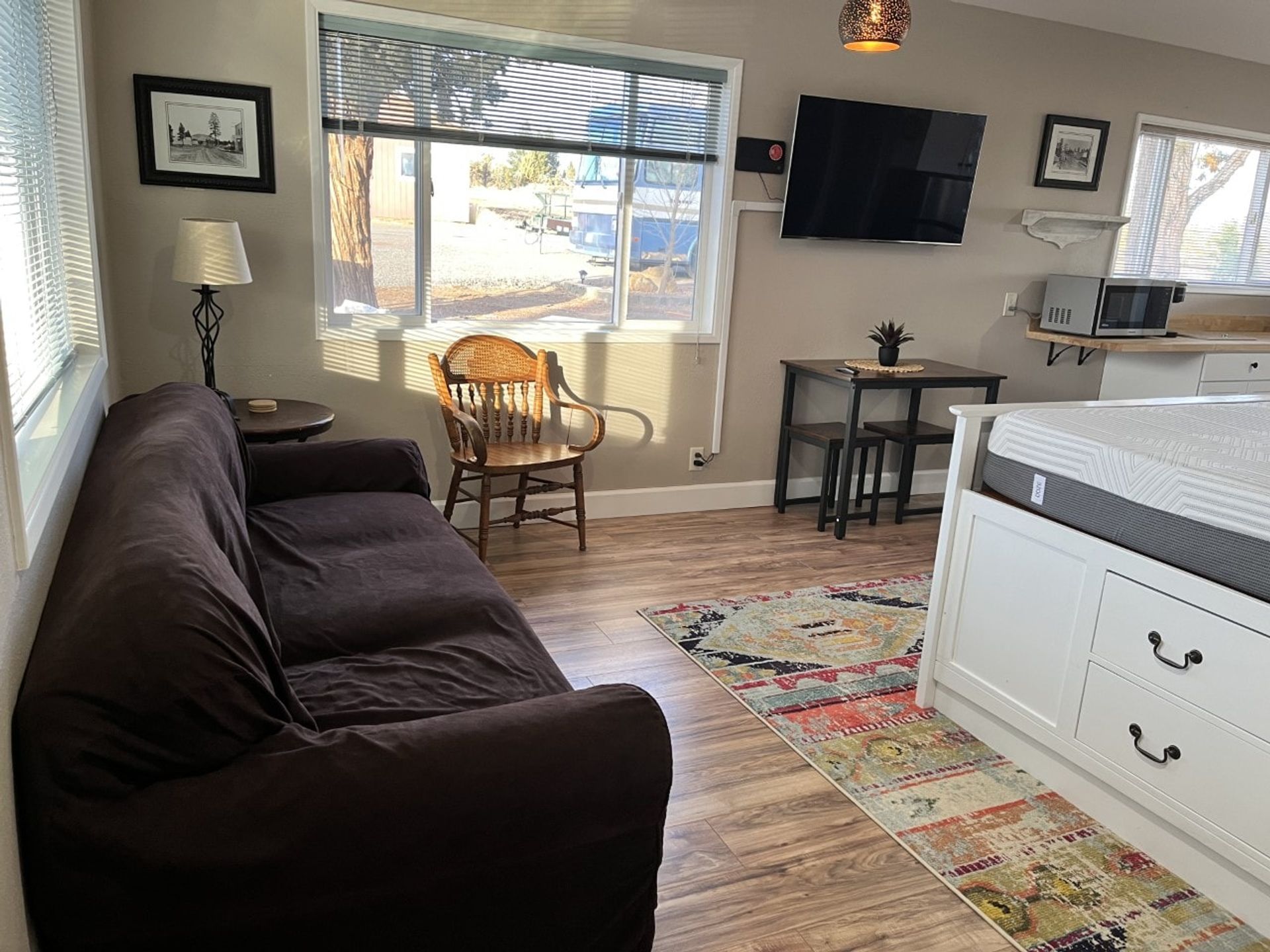 18600 Couch Market Road Unit 2 2 of 12