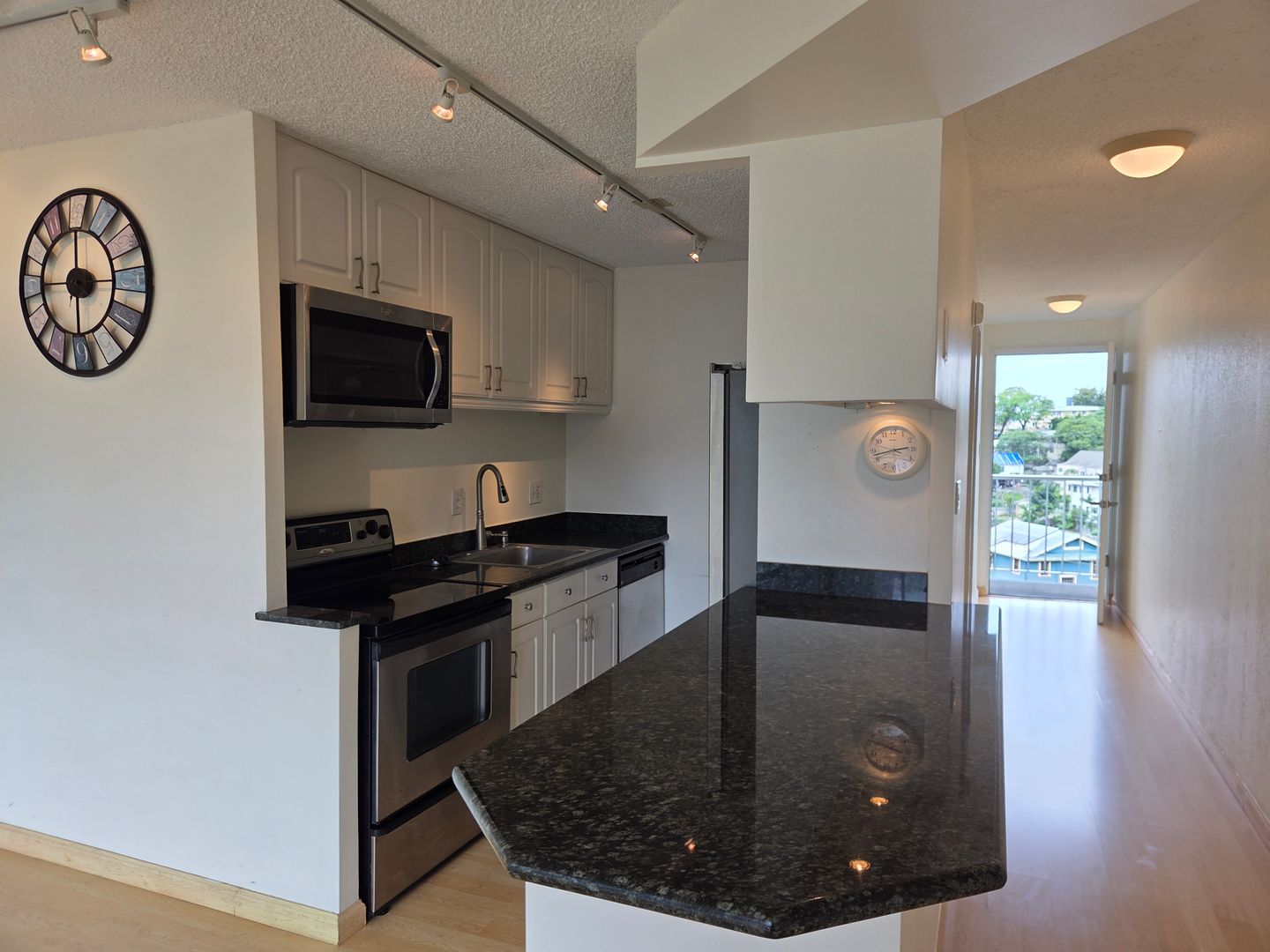 Honolulu Condo: 1011 Prospect St #606