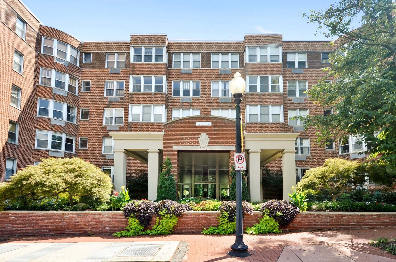 Washington House: 2500 Q Street NW #547