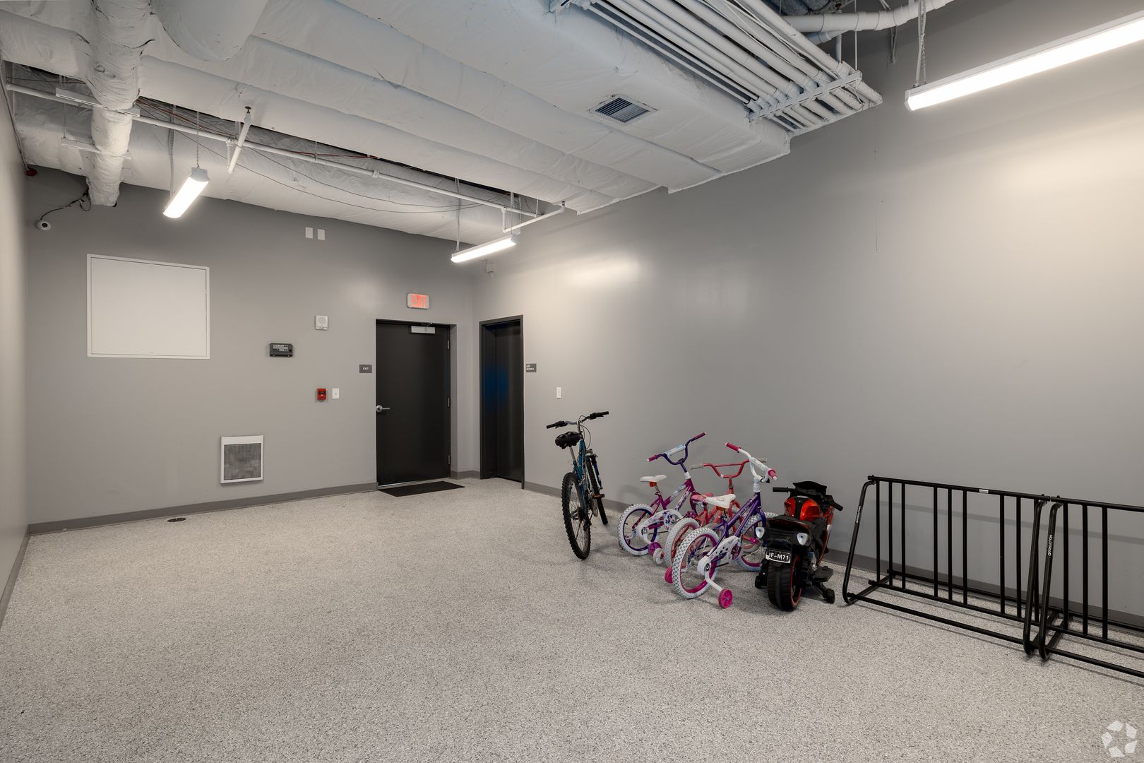The Midtown Apartments 7 of 12