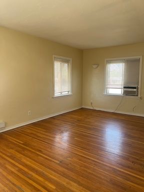 230 F Street – photo 1