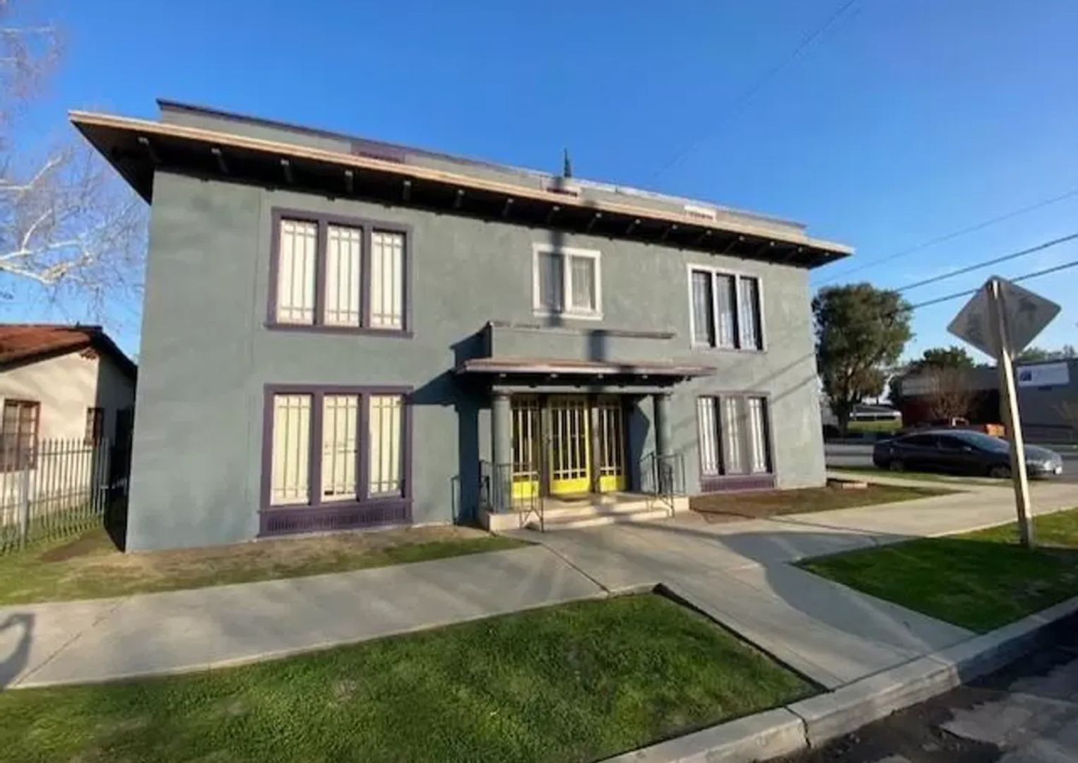 Bakersfield Apartment: 2200 D St