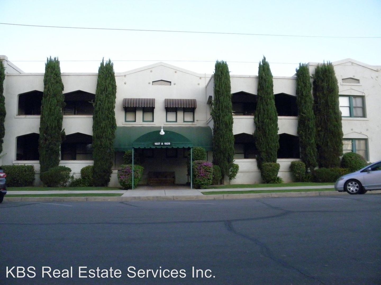 Bakersfield Apartment: 1927 D Street