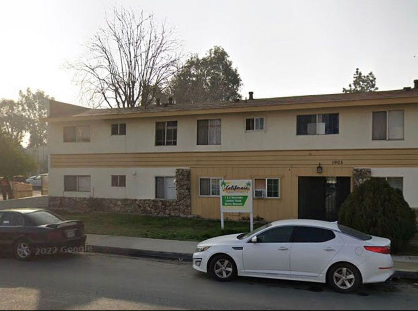 Bakersfield Apartment: 1905 California Avenue