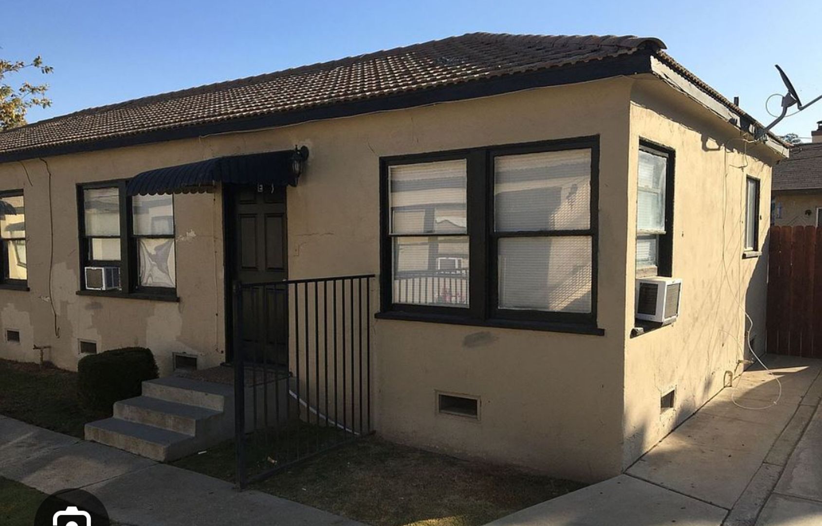 Bakersfield Apartment: 2325 Chester Lane