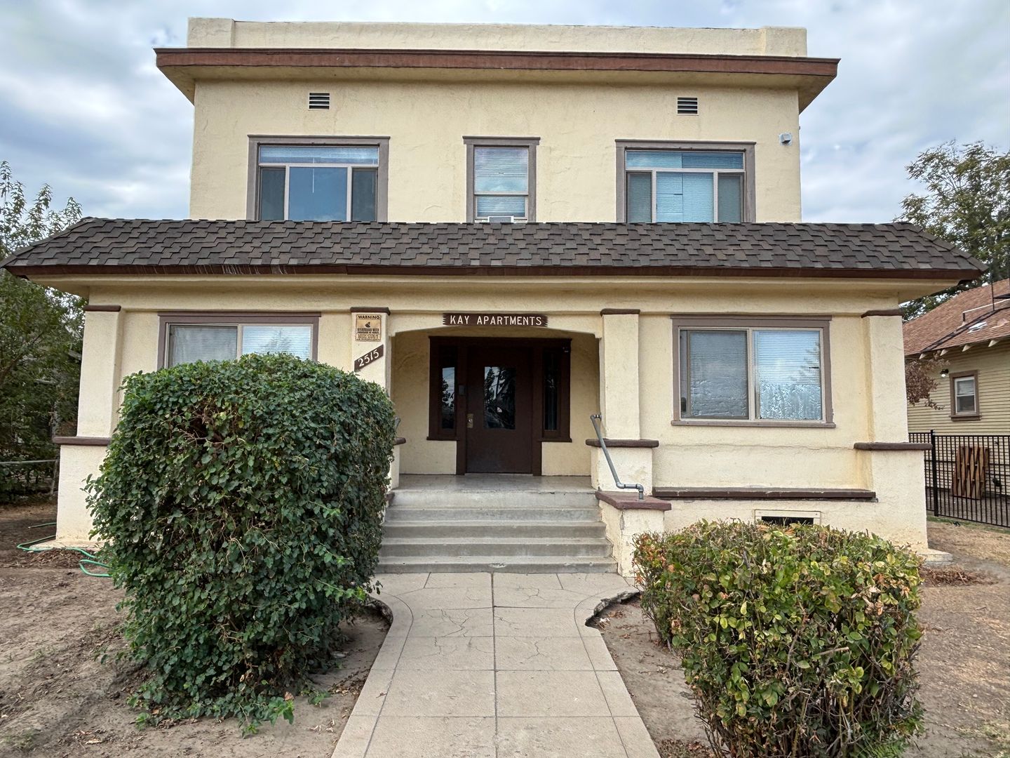 Bakersfield Apartment: 2515 K Street