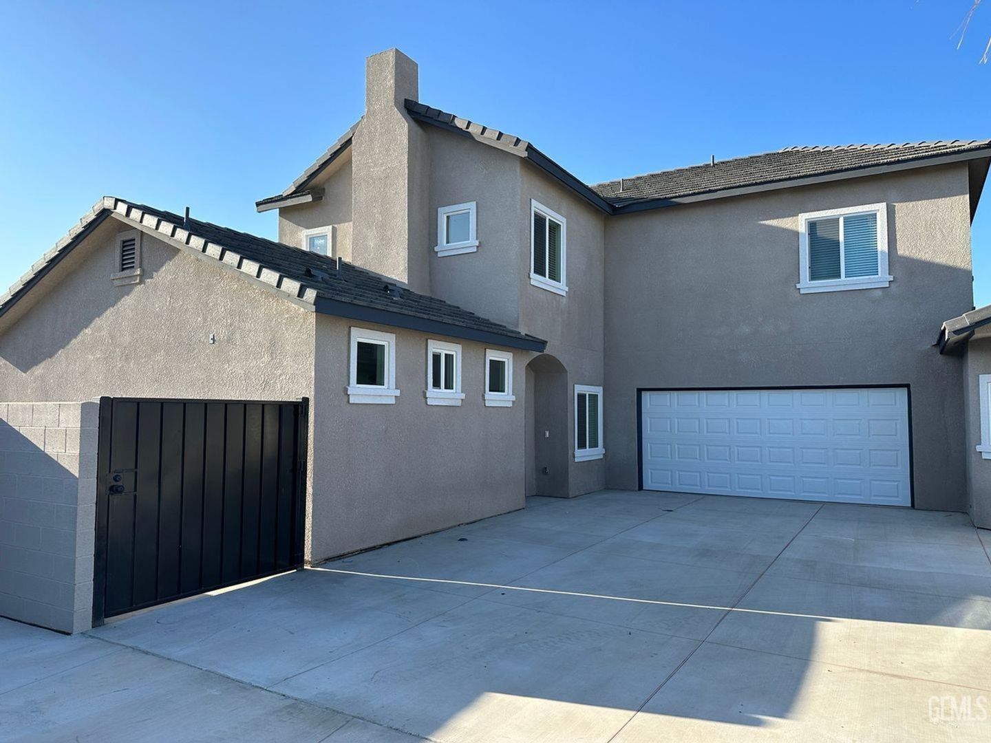 Bakersfield Apartment: 8900 Brown Hills Drive