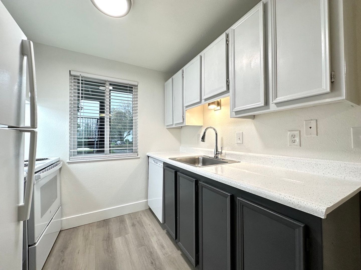 Beaverton Apartment: 14095 SW Walker Rd