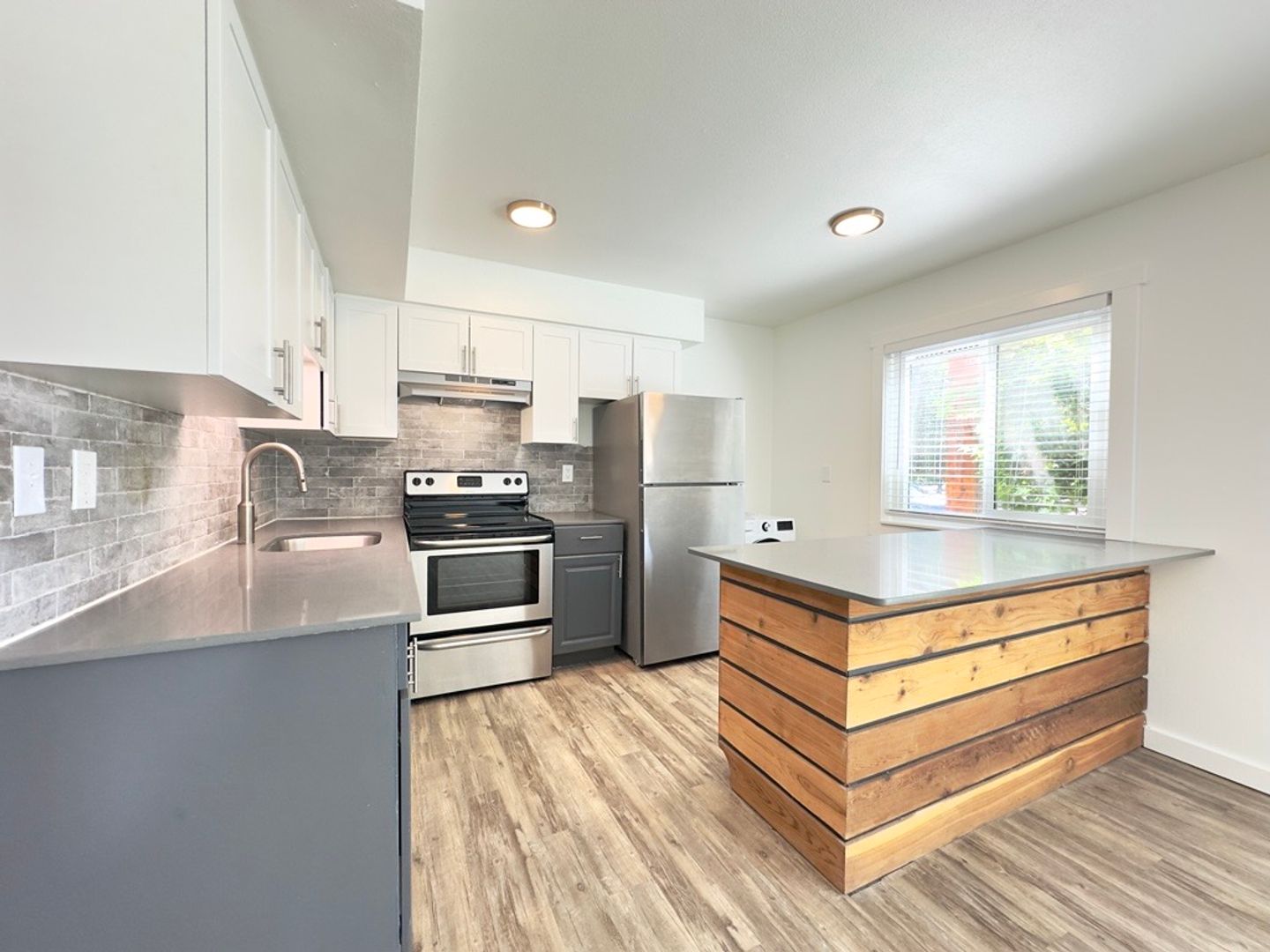 Beaverton Apartment: 13555 SW Jenkins Rd