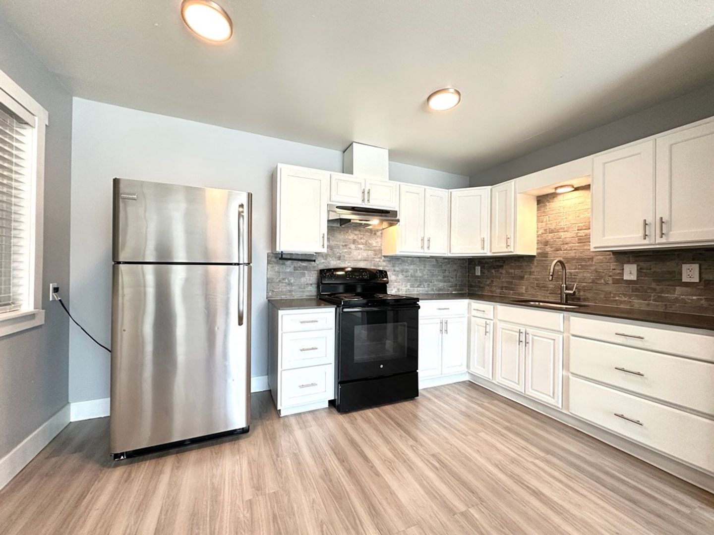 Beaverton Apartment: 13555 SW Jenkins Rd