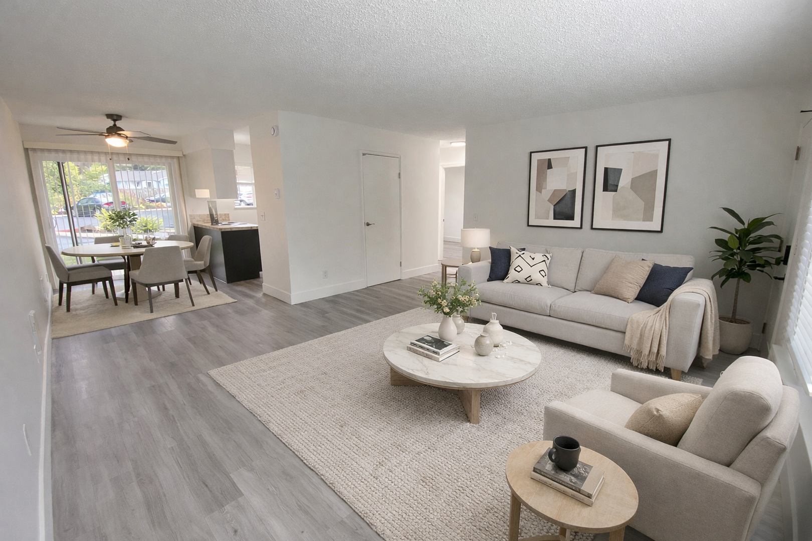 Gladstone Apartment: 6285 Caldwell Rd