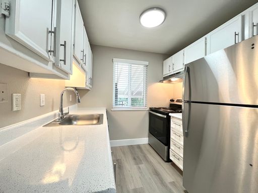 Spacious Grounds, Comfortable Living – photo 1