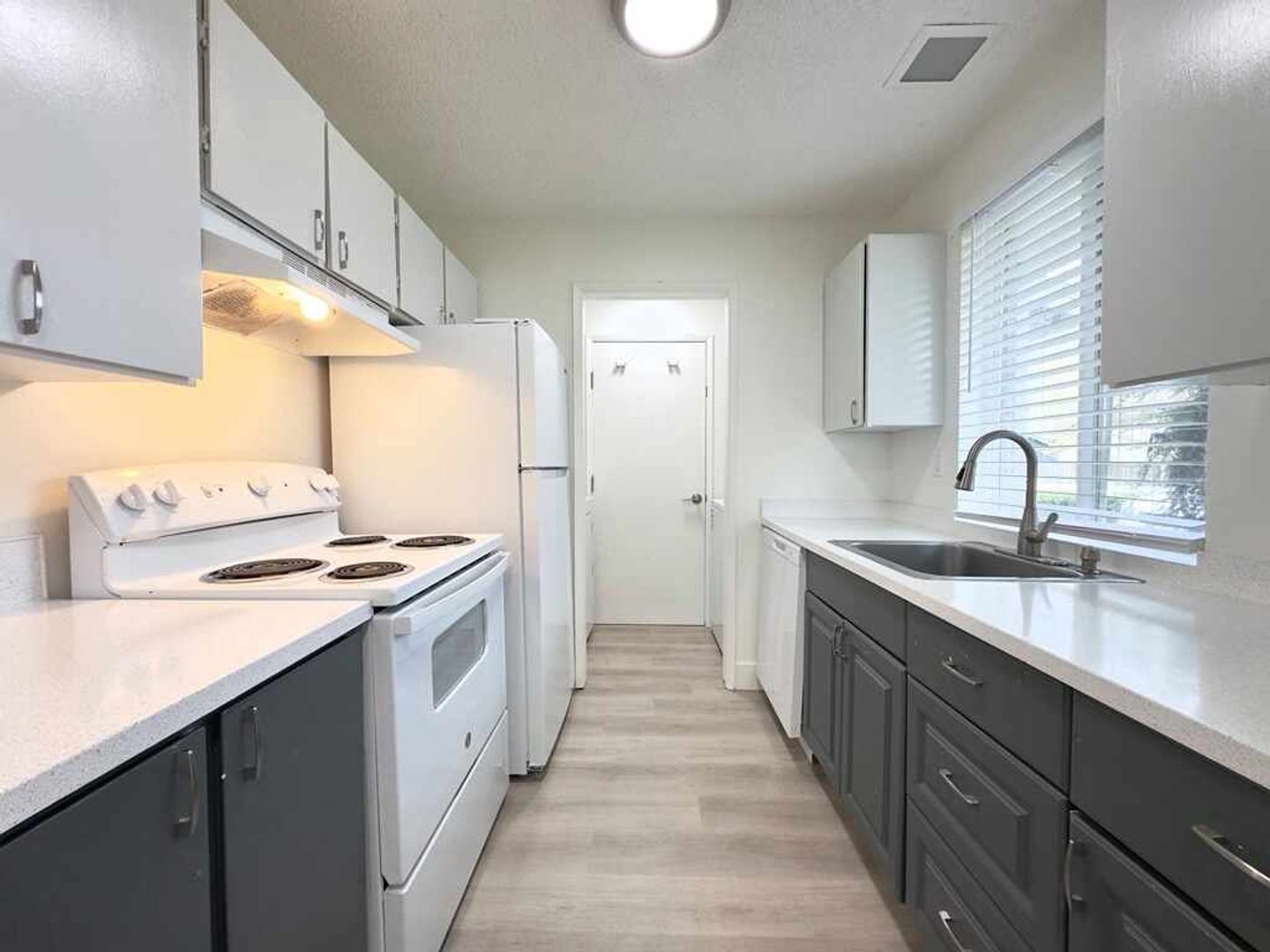 Beaverton Townhome: 12590 SW Butner Rd