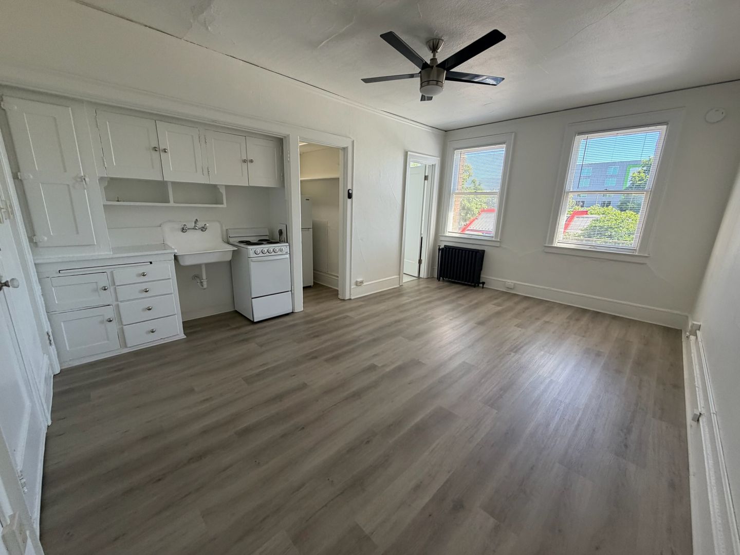 Portland Apartment: 717-735 SE Morrison St.