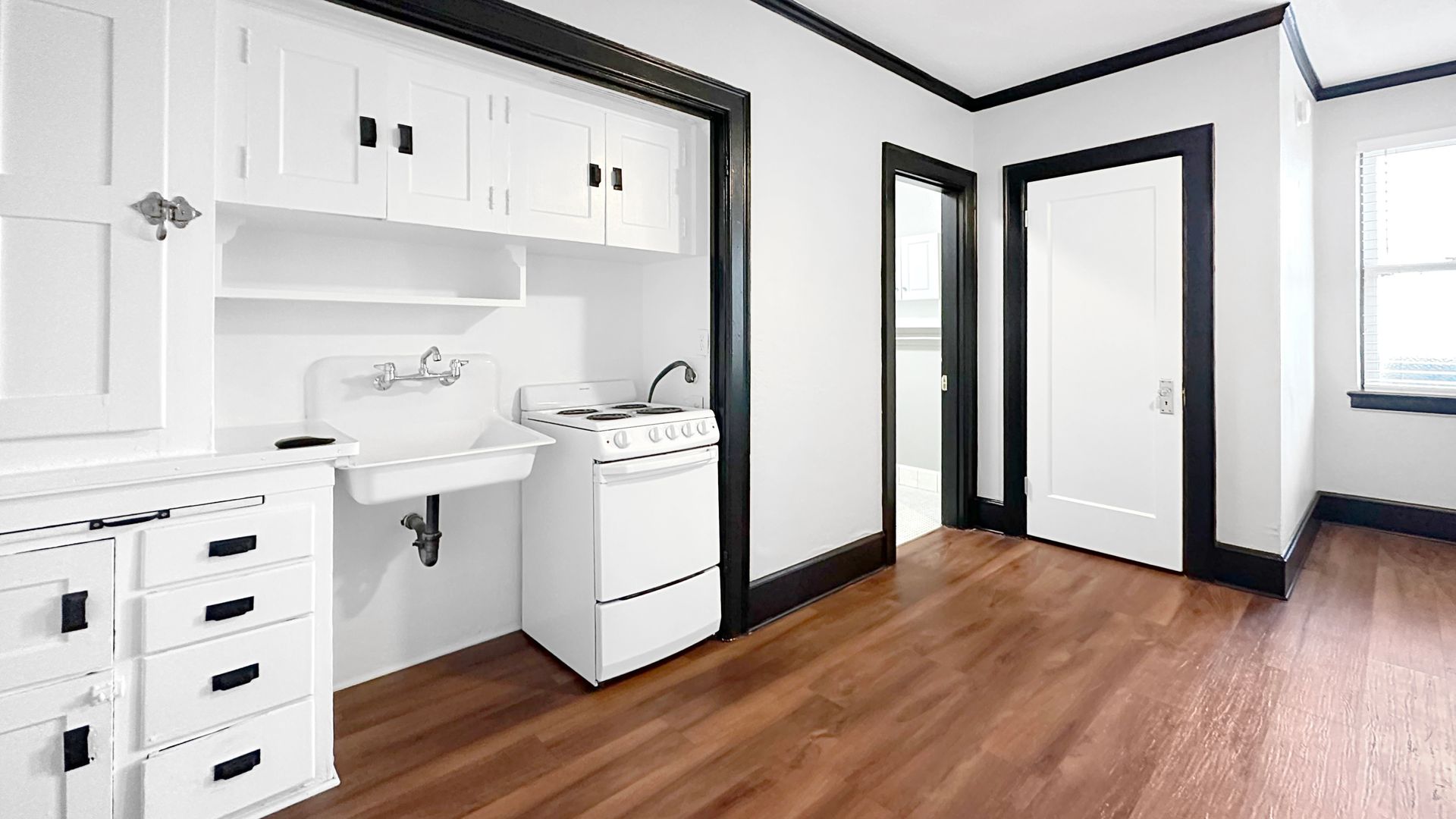 Portland Apartment: 717-735 SE Morrison St.