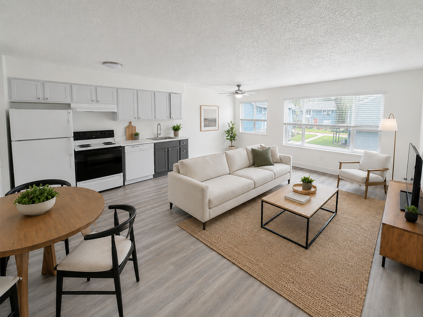 Gladstone Apartment: 6285 Caldwell Rd