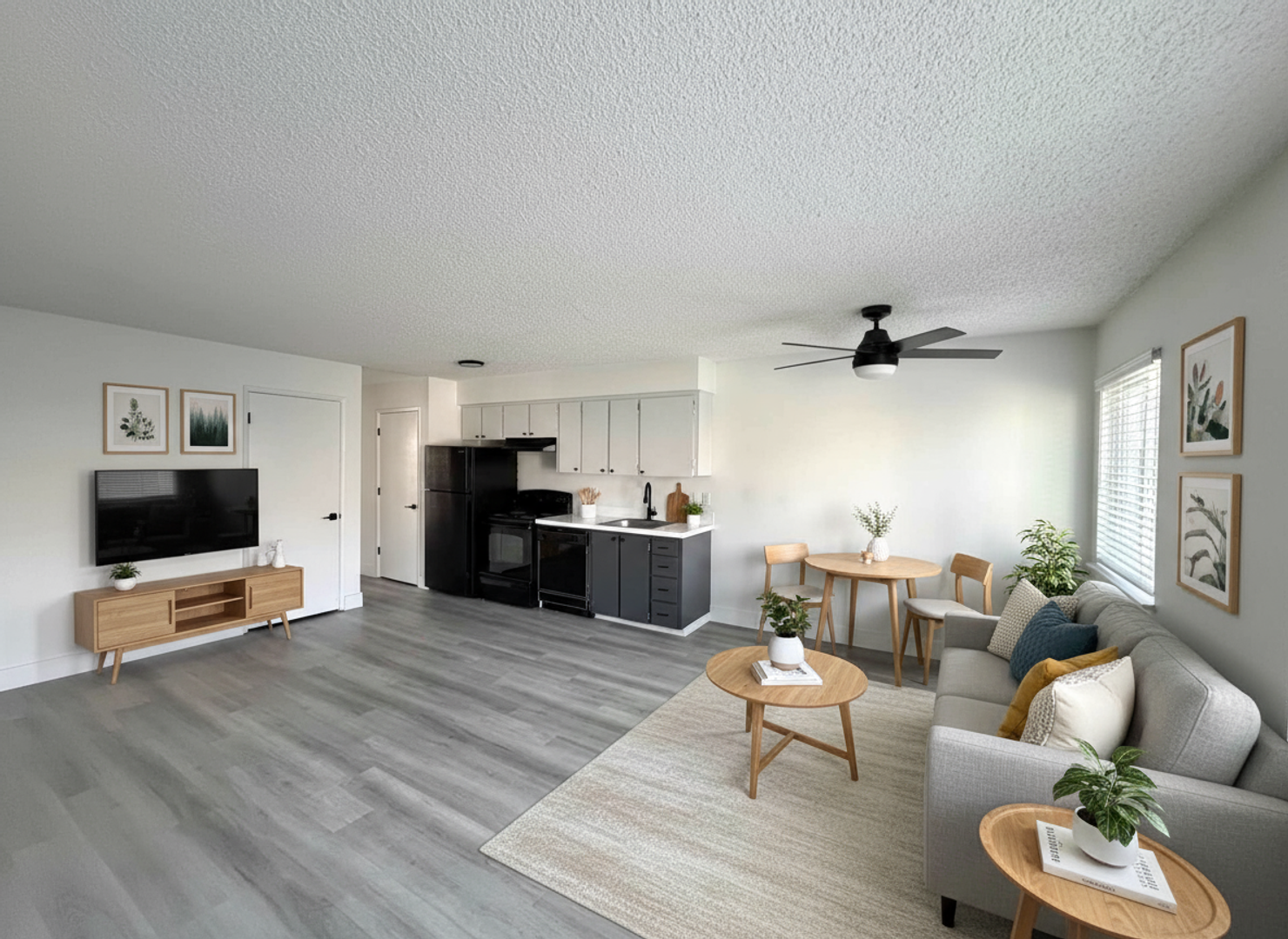 Gladstone Apartment: 6285 Caldwell Rd