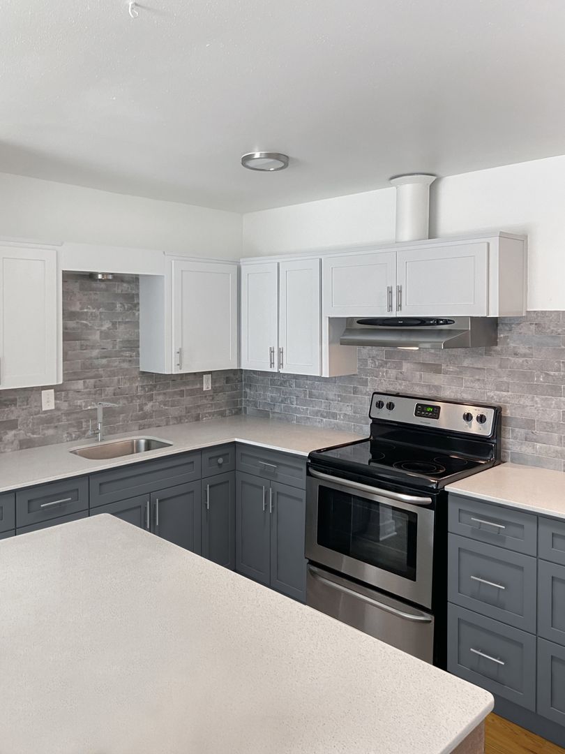 Beaverton Apartment: 13555 SW Jenkins Rd
