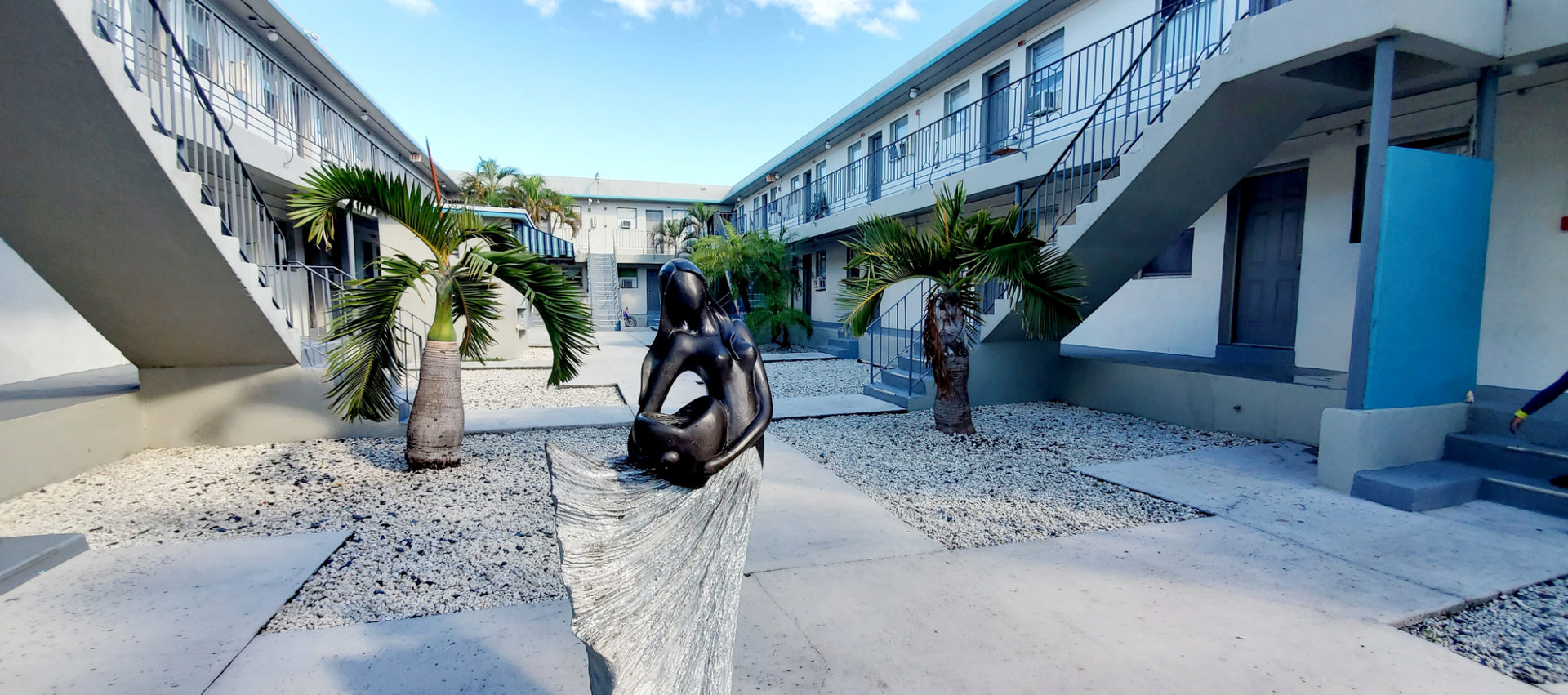 Miami Apartment: 419 - 449 NW 8 St