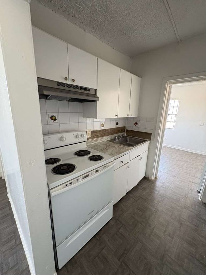 Miami Apartment: 1816 NW 46 St