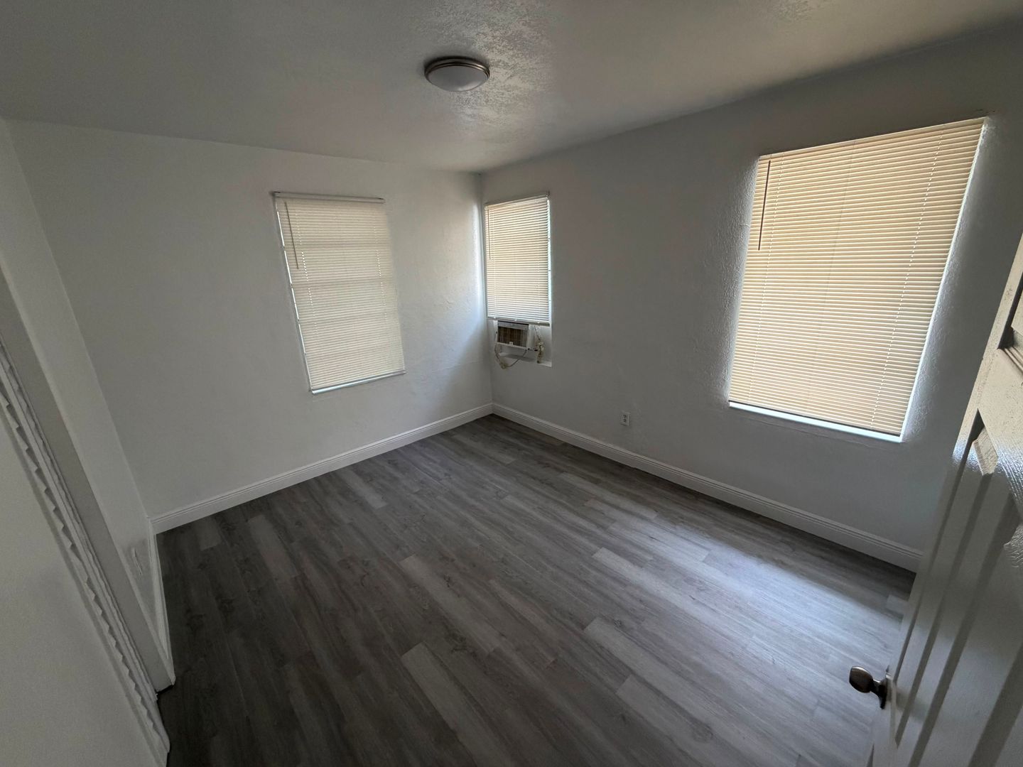Miami Apartment: 680 SW 7 Ave
