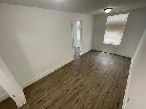 2 bedroom, 1 bathroom, central air, refrigerator and stove – photo 1