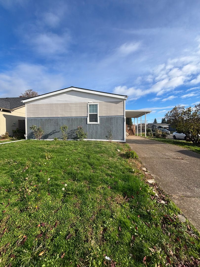 Eugene House: 301 Archie Street