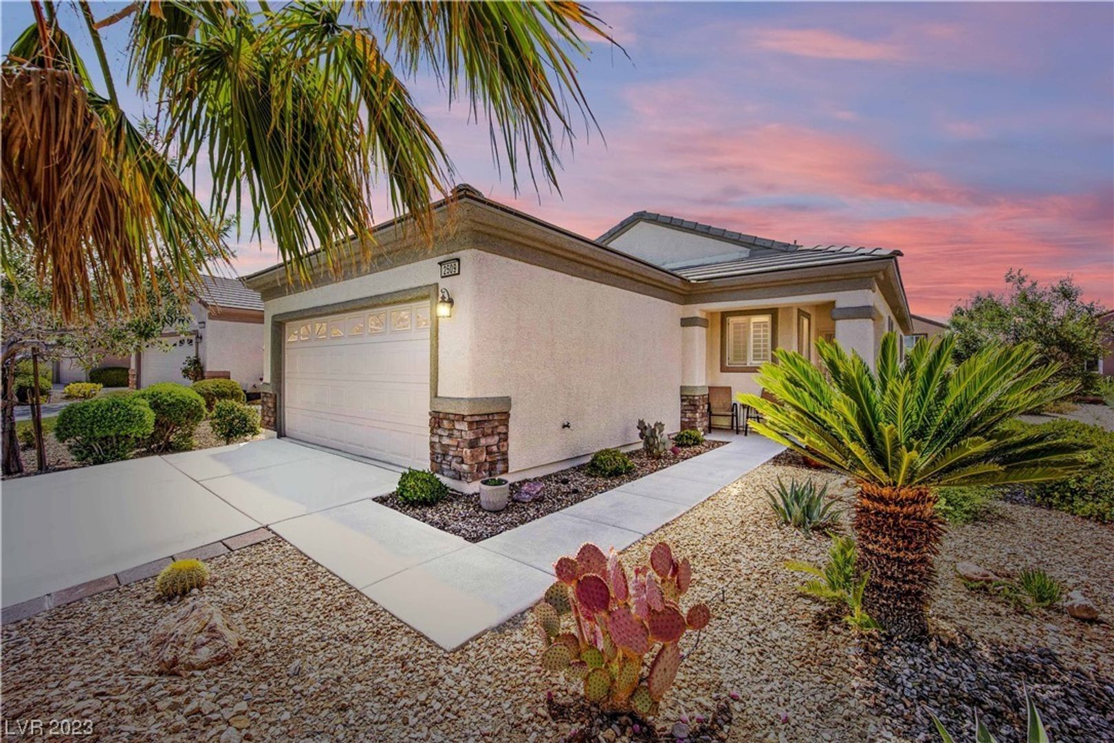 Henderson House: 2509 Jade Sky