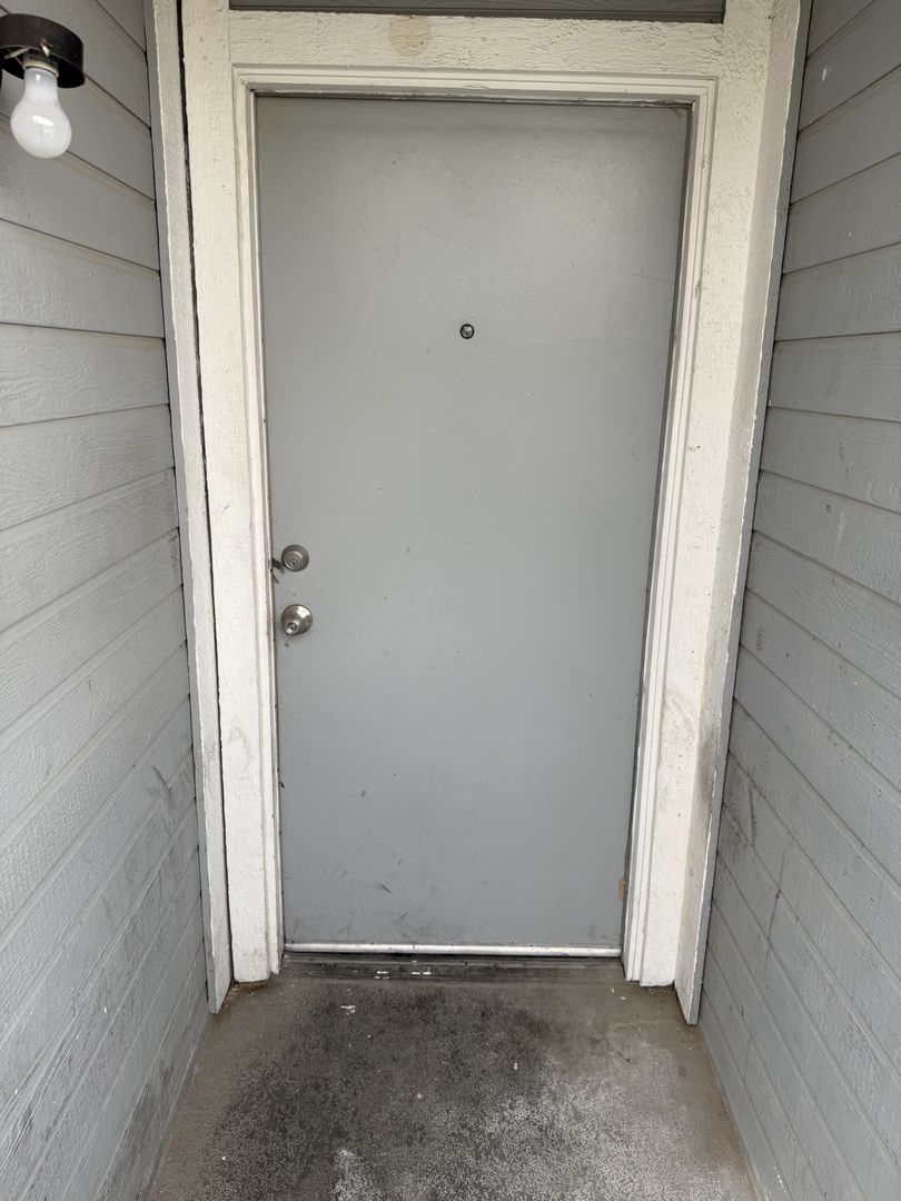 Las Vegas Apartment: 4220 E Tonopah Ave