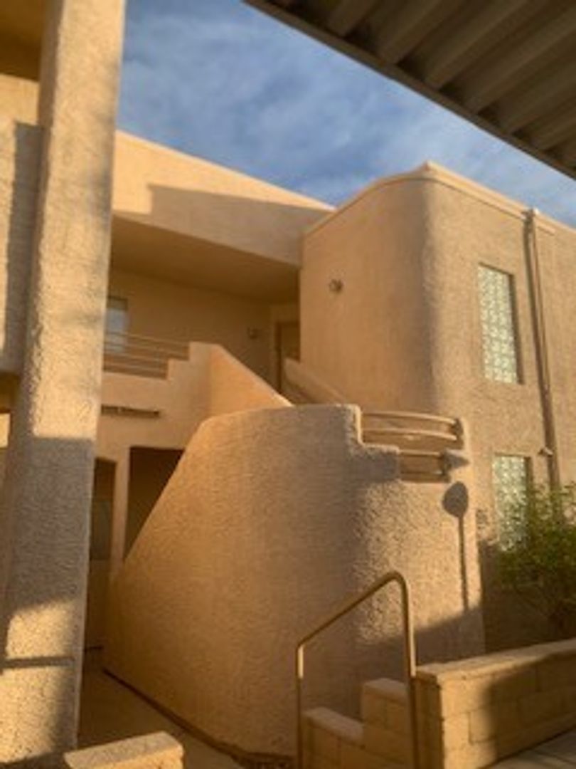 Laughlin House: 2193 Aspen Mirror Way #204