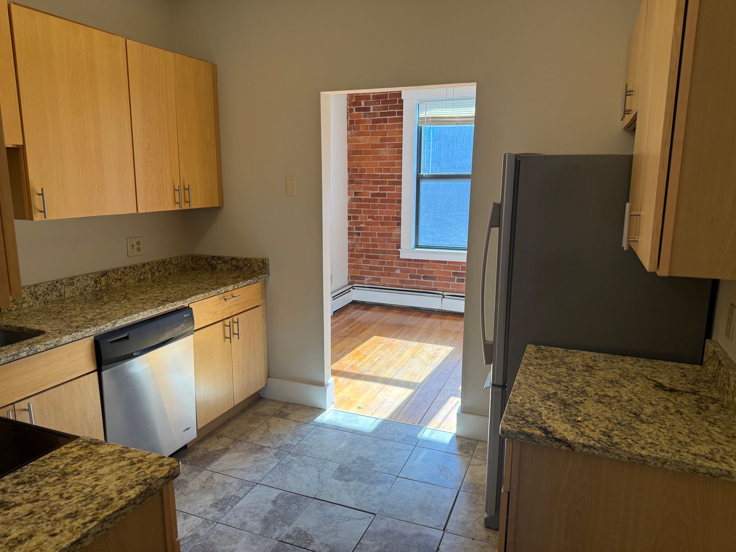 Biddeford Apartment: 105 Main St