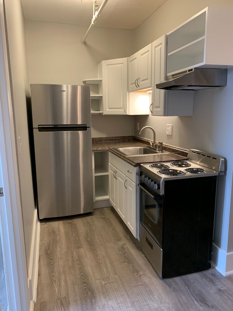 Biddeford Apartment: 148 Main St