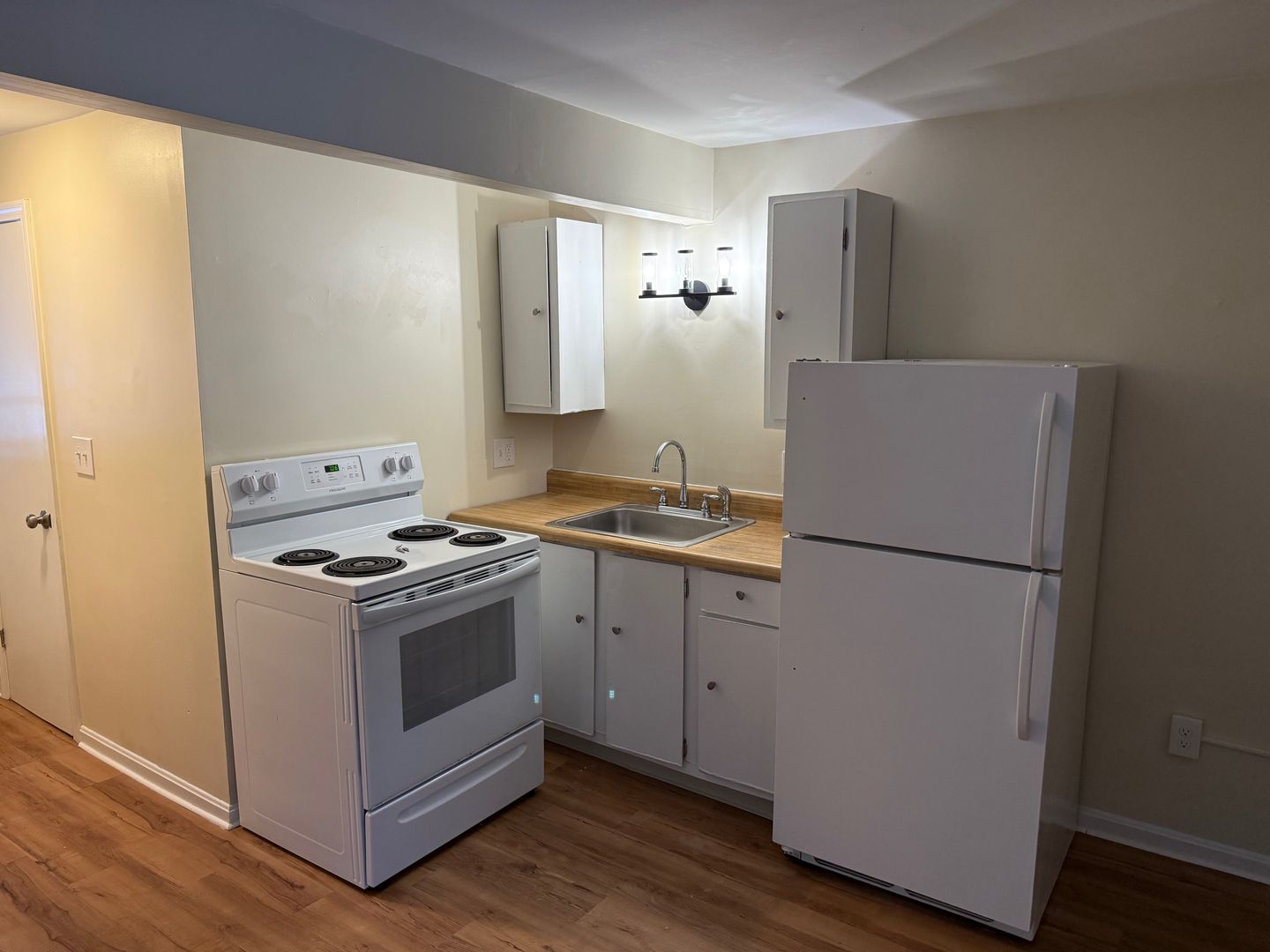 Old Orchard Beach Apartment: 137 Temple Ave