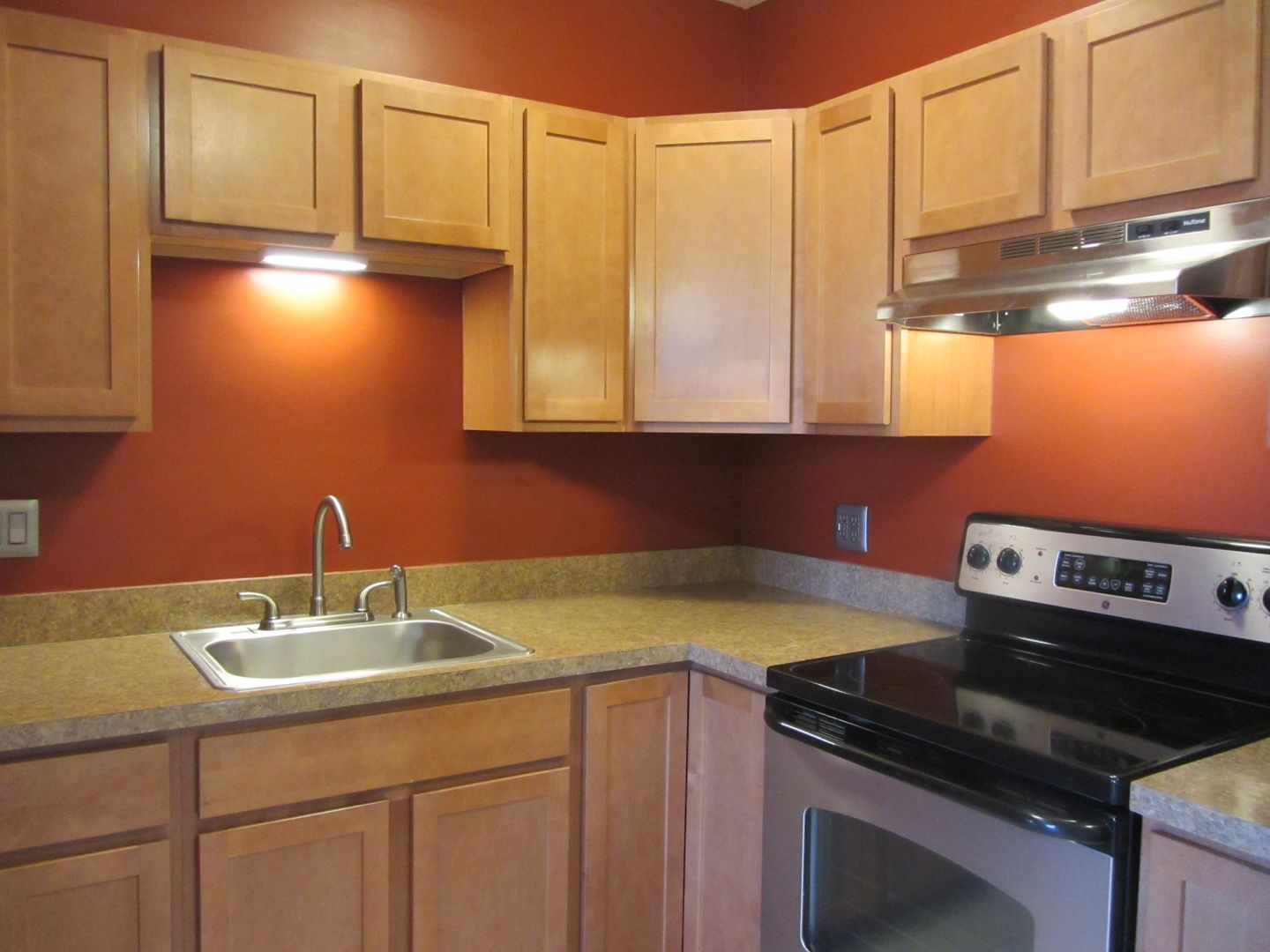 Biddeford Apartment: 32 Alfred St