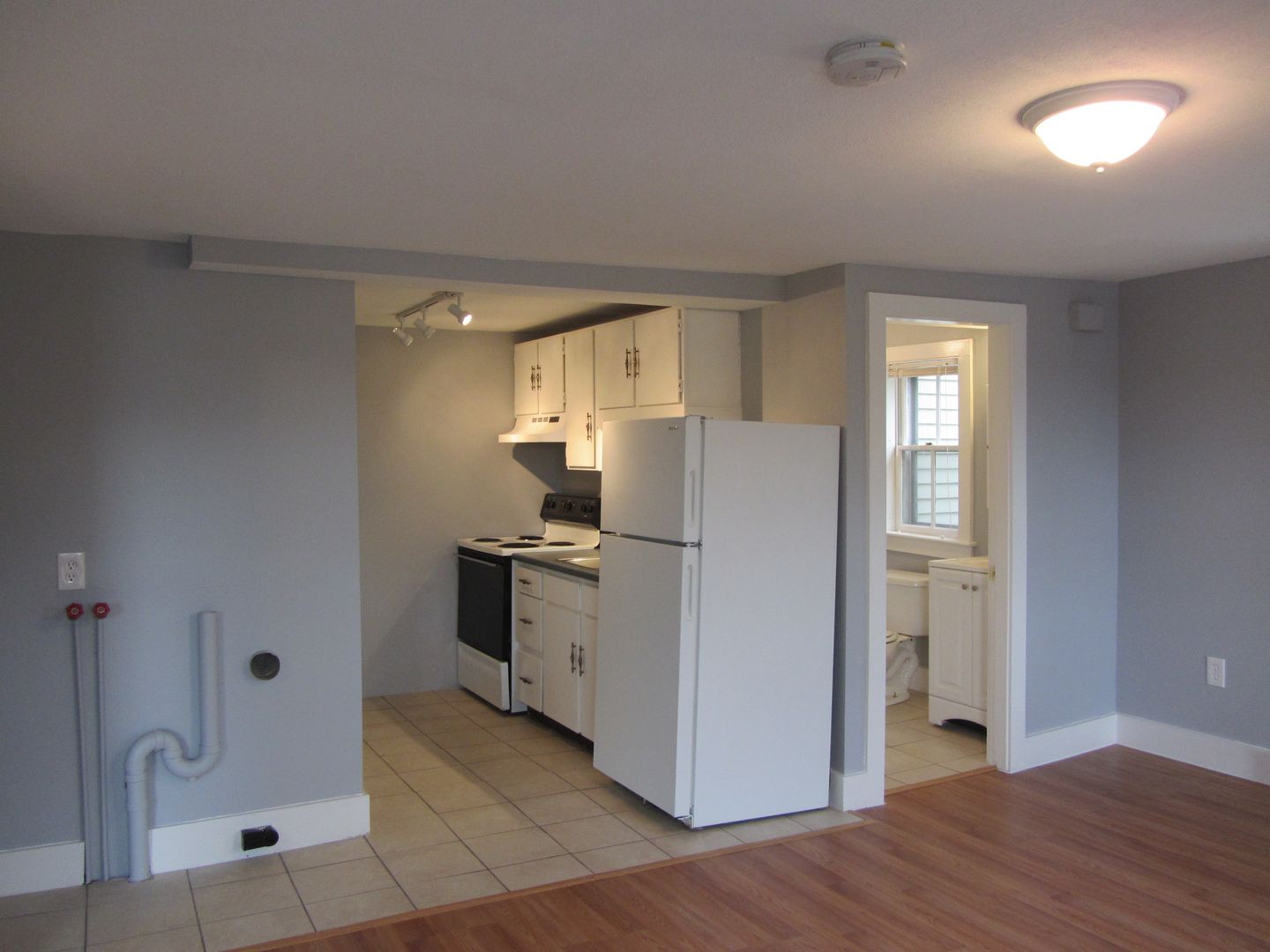 Biddeford Apartment: 397-399 Alfred St