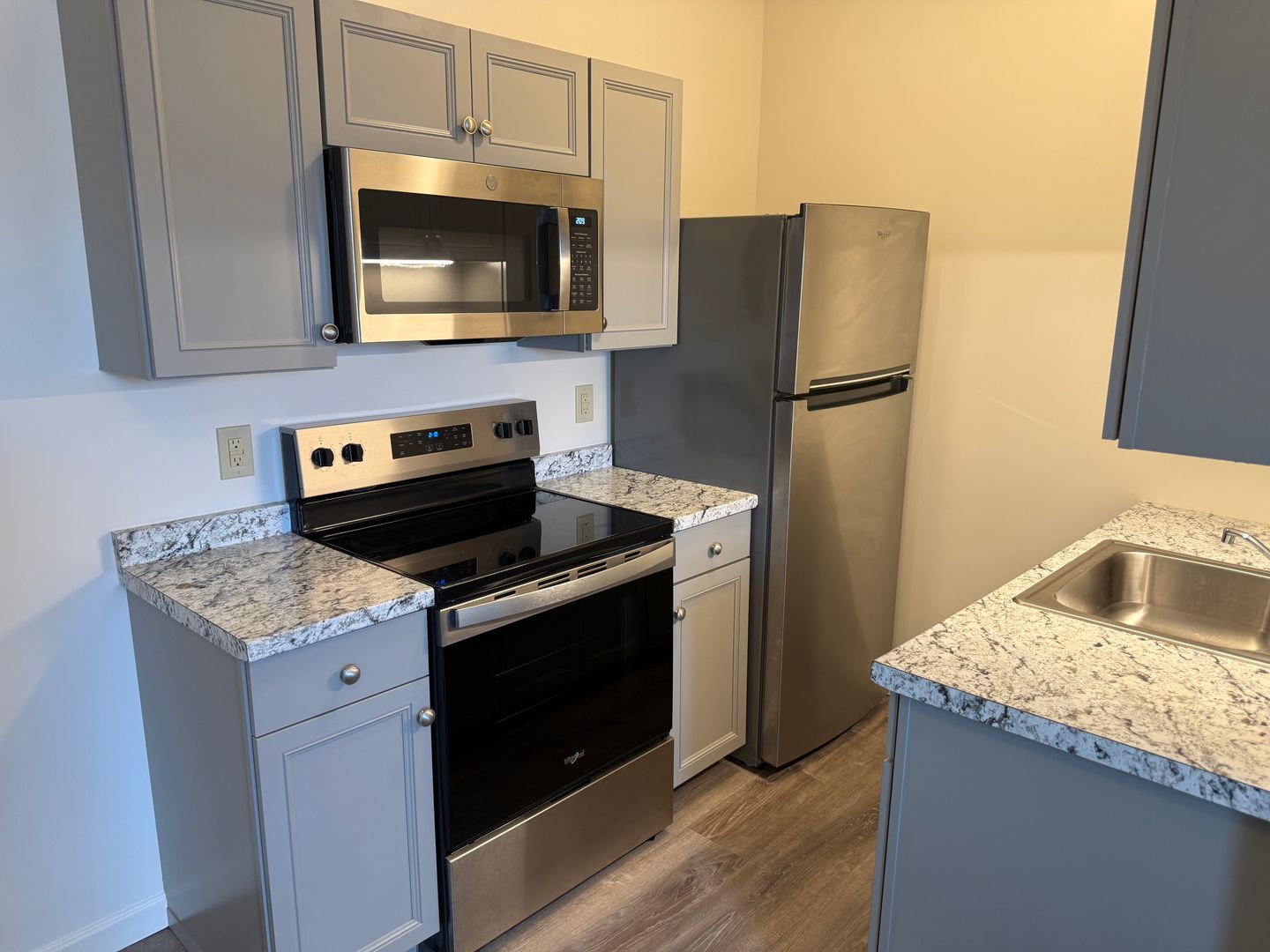Saco Apartment: 5 Storer St