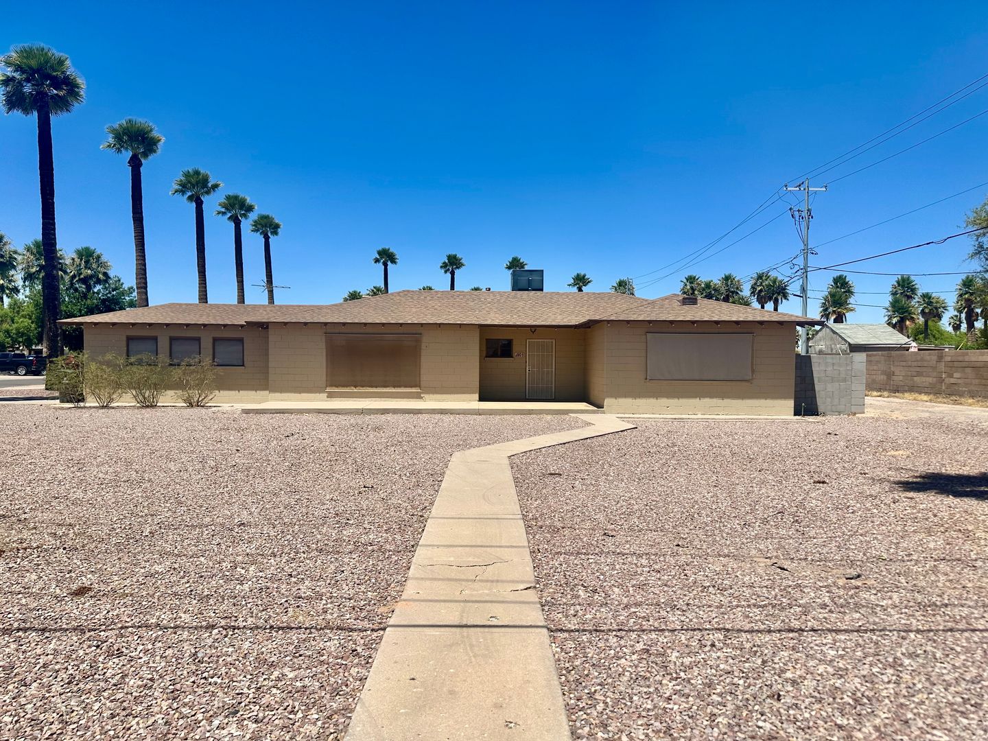 Casa Grande Apartment: 801 N. Gilbert Ave