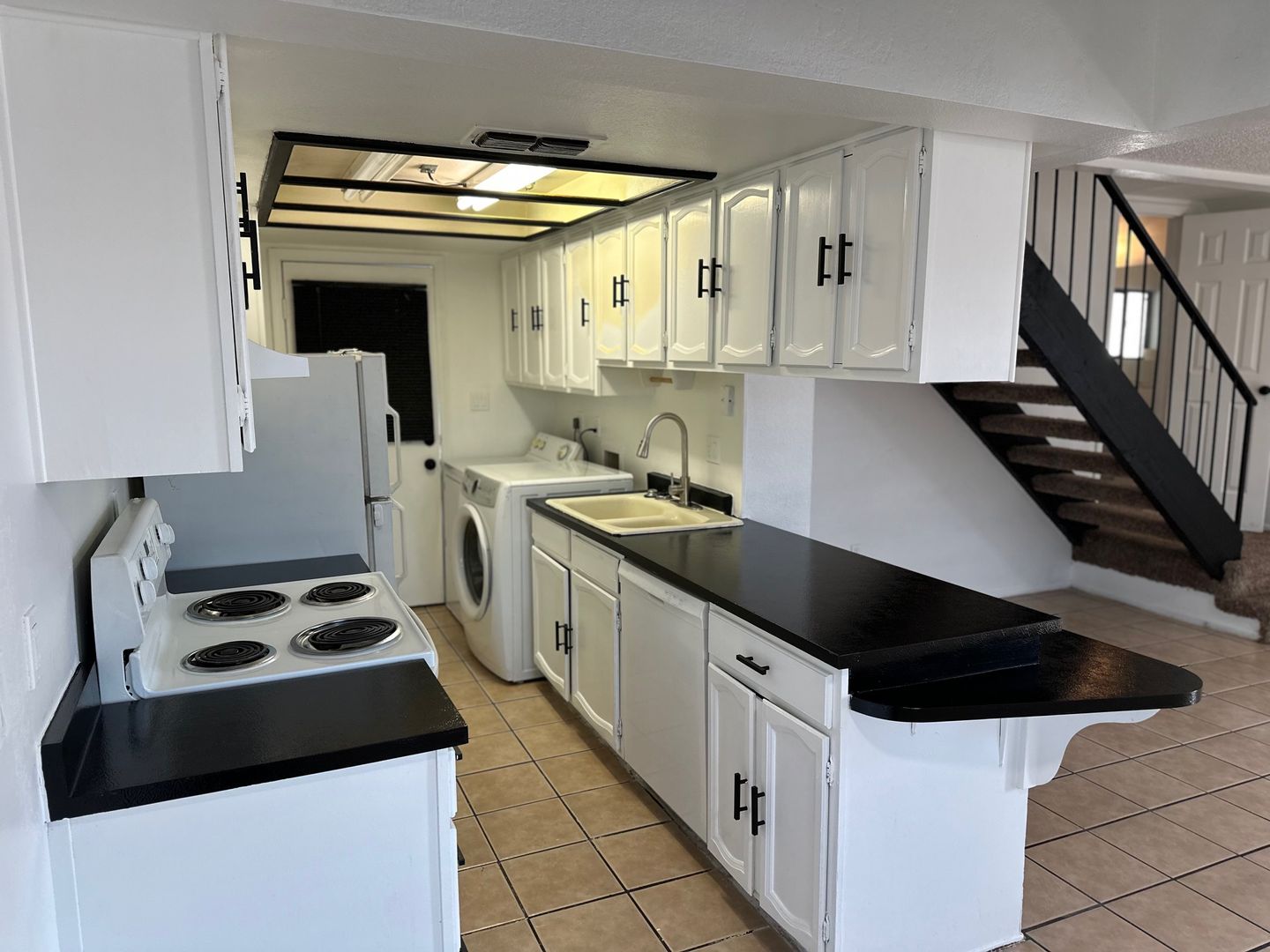 Phoenix Apartment: 1504 E Indianola Ave.