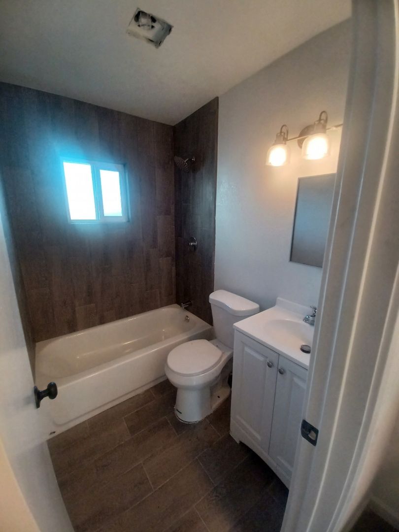 Apartment bathroom — apartment 1 at Madison Apartments.