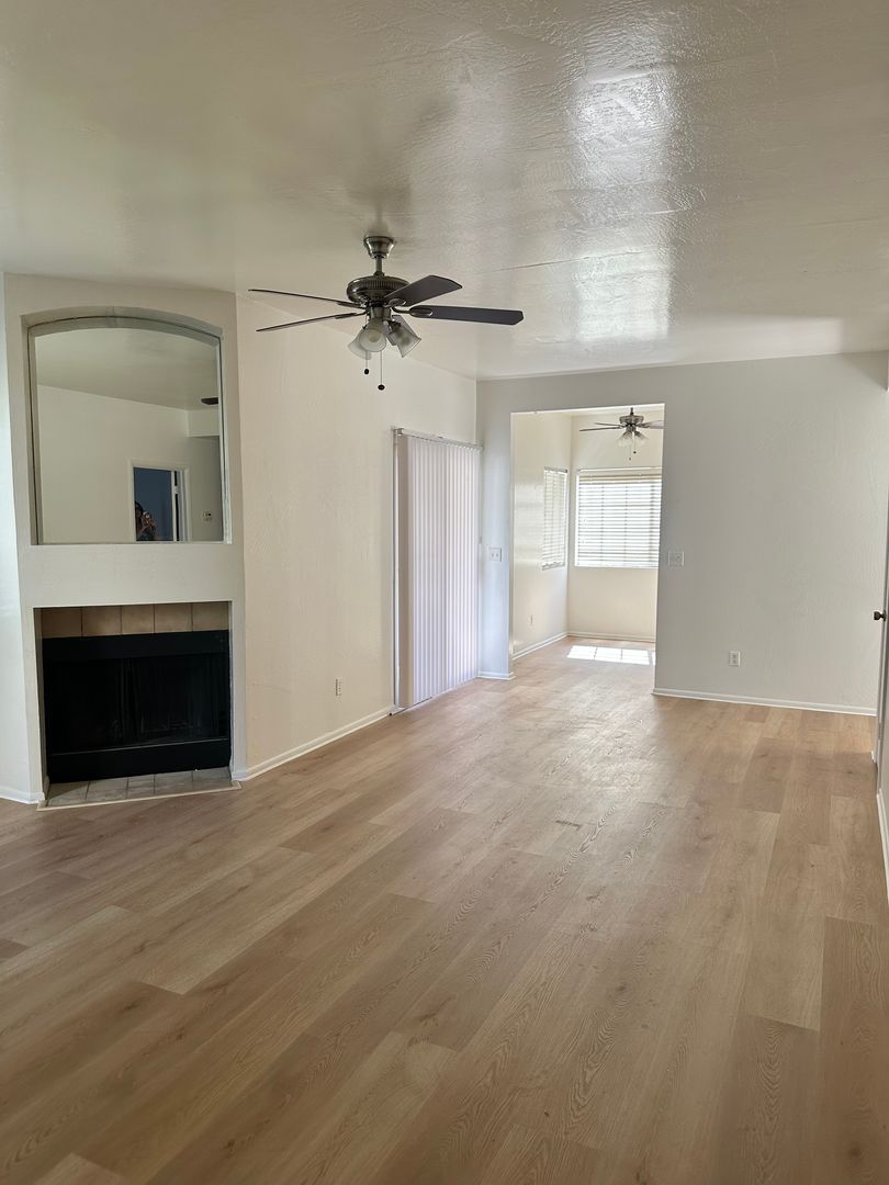 Mesa House: 930 N. Mesa Dr., Unit 1089