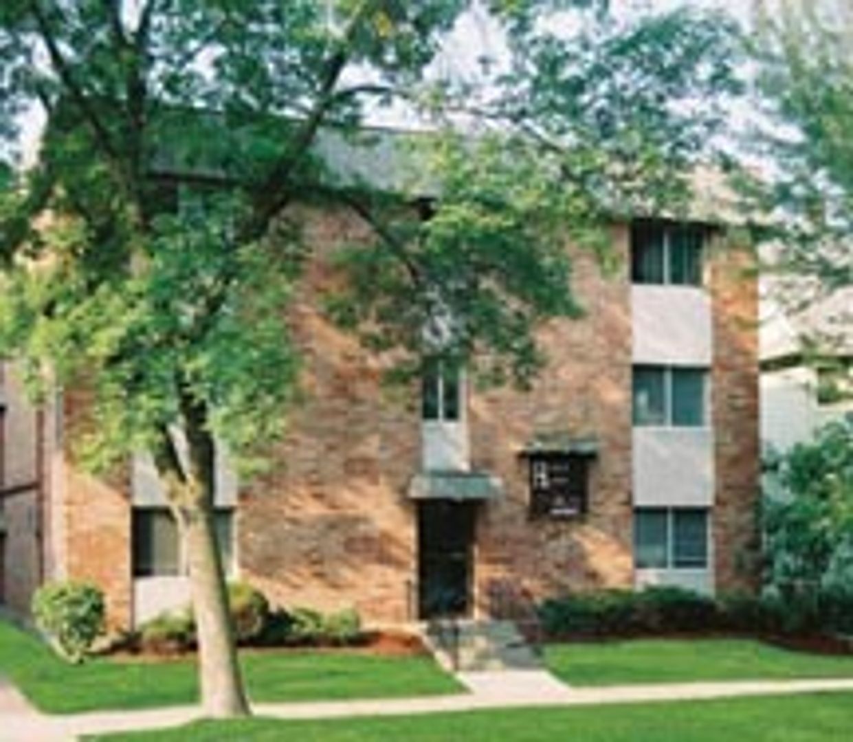 Madison Apartment: 130 N. Hancock Street