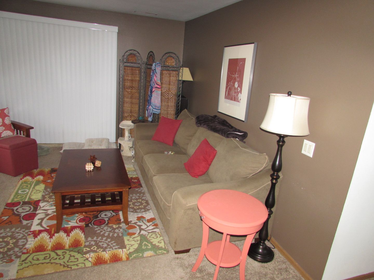 Madison Apartment: 18 Woodridge Court