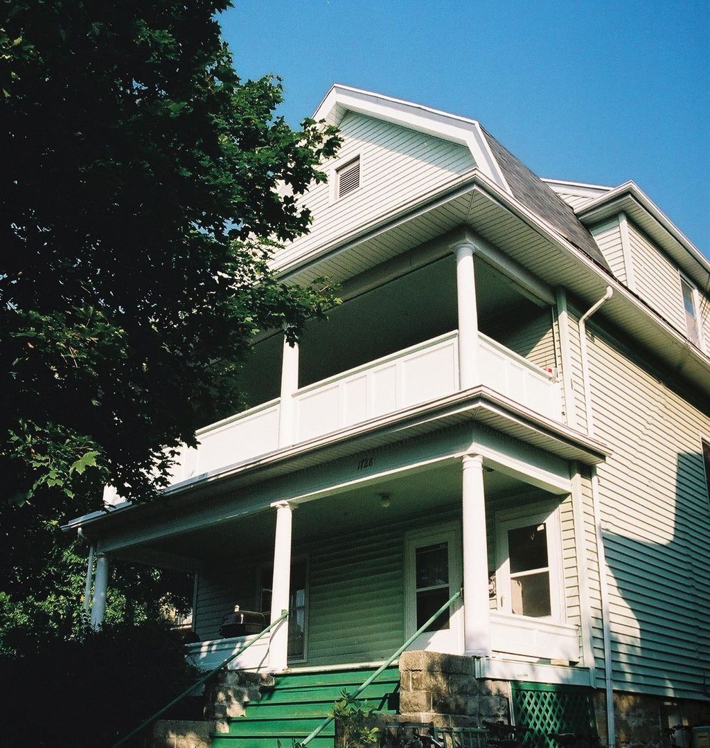Madison Apartment: 1728 Van Hise Ave.