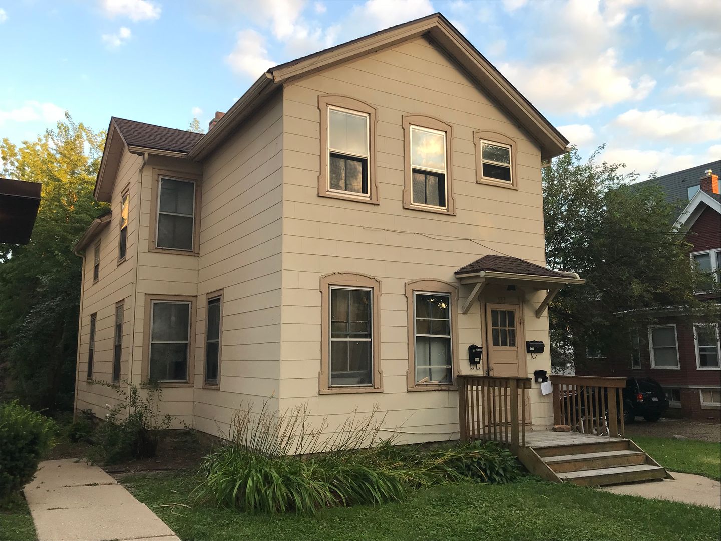 Madison Apartment: 533 W Doty Street