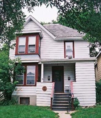 One Month Free! Great Location Near Bustling Near East Side - Available 8/15/2026 – photo 1