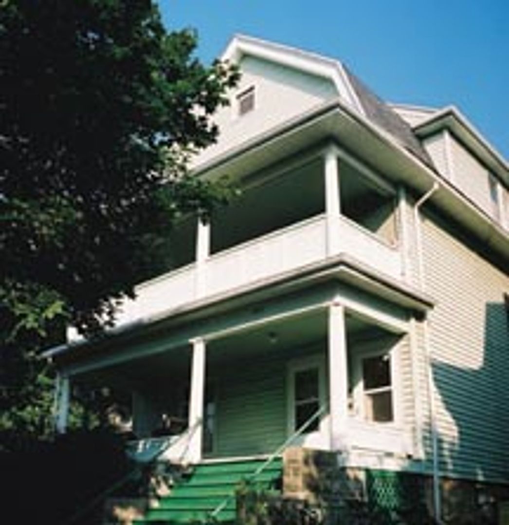 Madison Apartment: 1728 Van Hise Ave.