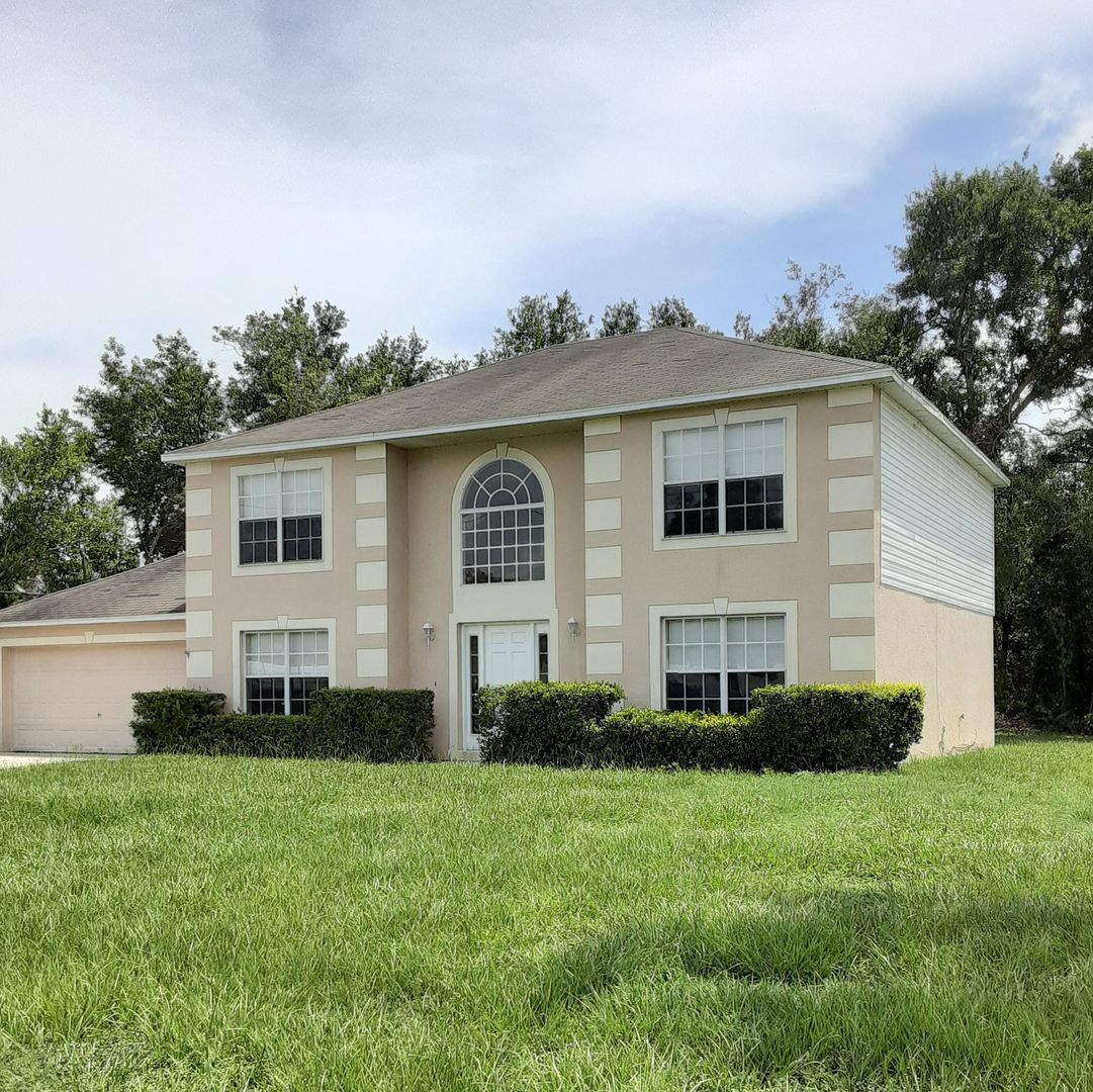 Spring Hill House: 7460 Landmark Drive